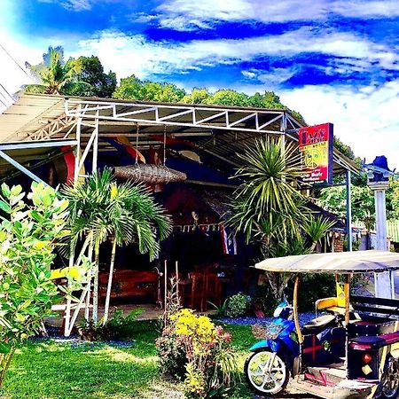 The Lazy Bar And Guesthouse Krabi Bagian luar foto