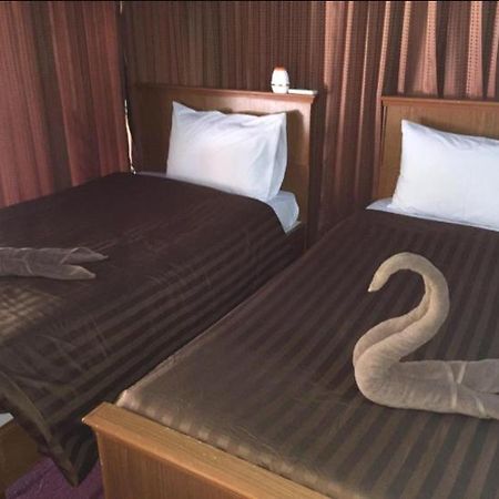 The Lazy Bar And Guesthouse Krabi Bagian luar foto